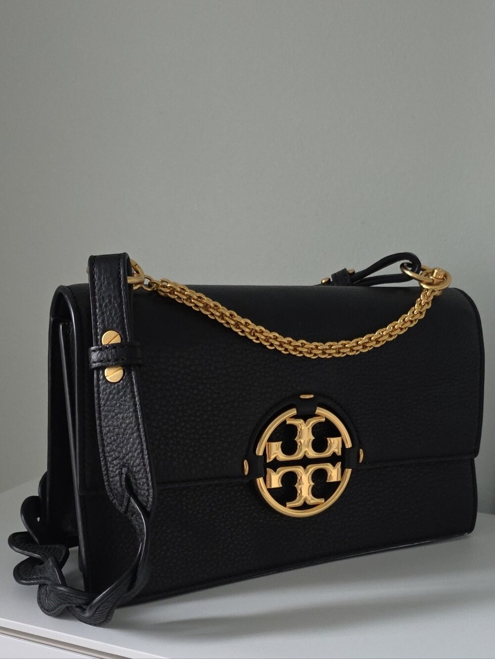 Tory Burch Black Leather Shoulder Bag with Gold Logo